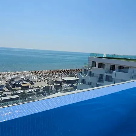 Infinity - Pool & Apartment Navodari
